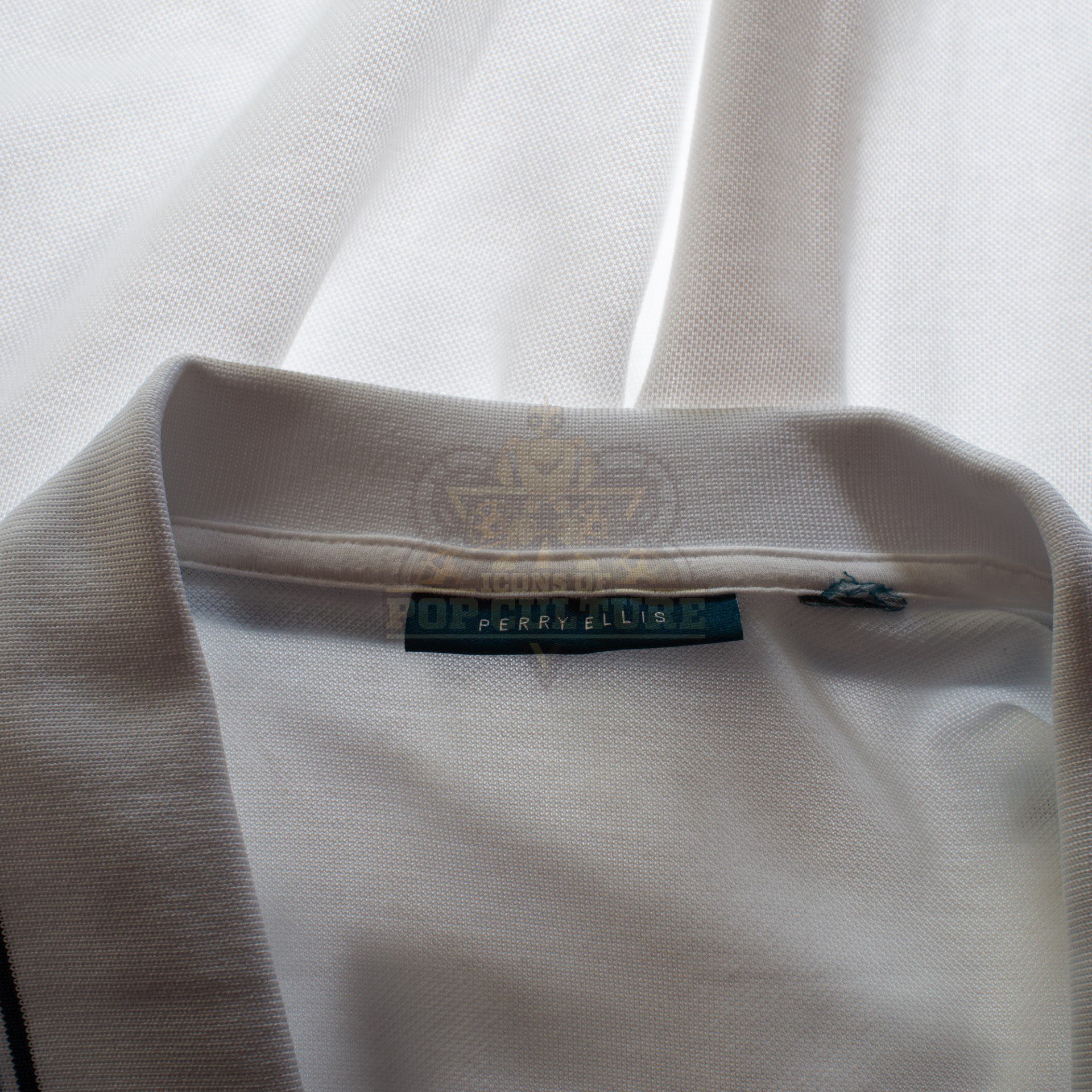 A Close Up Picture Of A Shirt