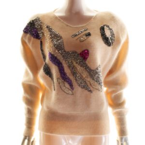 Goldbergs, The (TV) – Beverly Goldberg’s (Wendi McLendon-Covey) Sweater